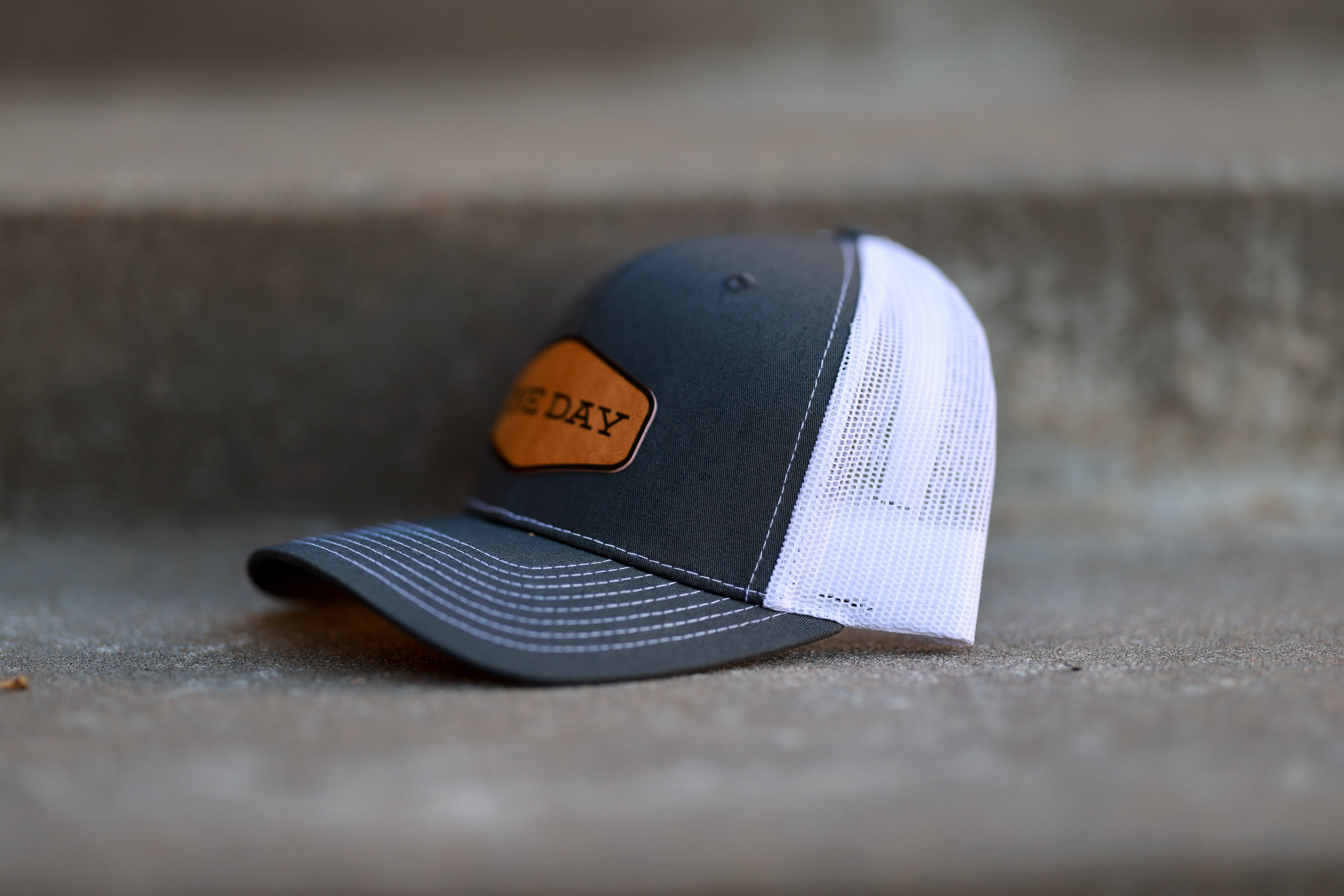 For the Journey Hat- Gray/White – One Day Co